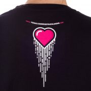 Camiseta Love the 90s Corazon negra espalda chica